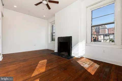 Living - 14 E Read St, Baltimore, MD 21202 photo 10 of 10