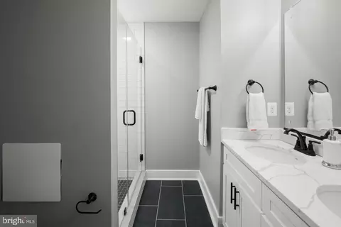 Bath - 719 Oldham St, Baltimore, MD 21224 photo 1 of 2