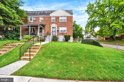 Other - 824 Wicklow Rd, Baltimore, MD 21229 photo 2 of 8