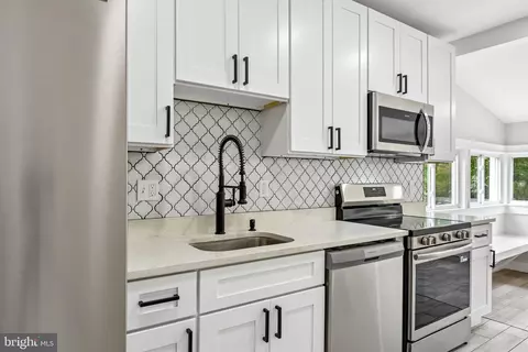 Kitchen - 3101 Echodale Ave, Baltimore, MD 21214 photo 1 of 1