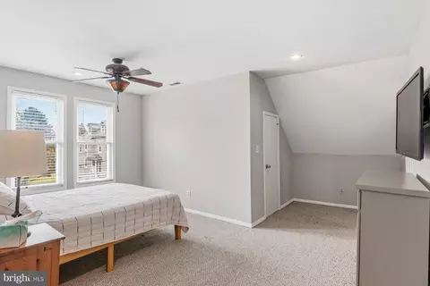 Bedroom - 2505 Ailsa Ave, Baltimore, MD 21214 photo 6 of 8