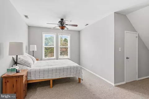 Bedroom - 2505 Ailsa Ave, Baltimore, MD 21214 photo 4 of 8