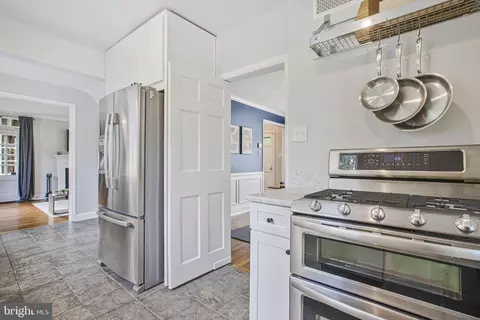 Kitchen - 5415 Springlake Way, Baltimore, MD 21212 photo 5 of 5