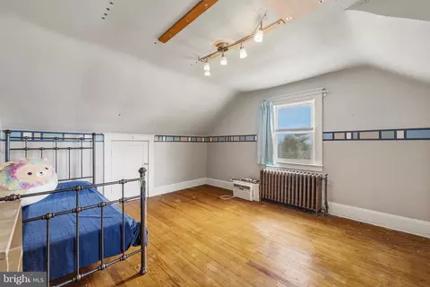 Bedroom - 315 N Bend Rd, Baltimore, MD 21229 photo 5 of 7