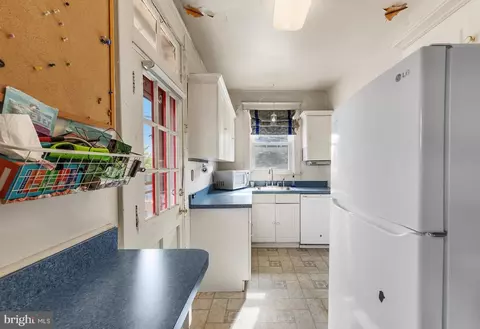 Other - 315 N Bend Rd, Baltimore, MD 21229 photo 4 of 11