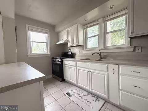 Kitchen - 6011 Eastern Pkwy, Baltimore, MD 21206 photo 2 of 3