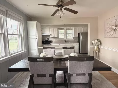 Dining - 6011 Eastern Pkwy, Baltimore, MD 21206 photo 3 of 3