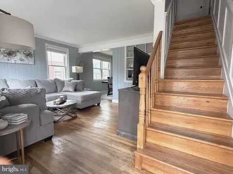 Entry Way - 6011 Eastern Pkwy, Baltimore, MD 21206 photo 1 of 6