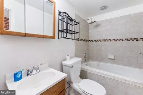 Bath - 1156 Scott St, Baltimore, MD 21230 photo 1 of 3