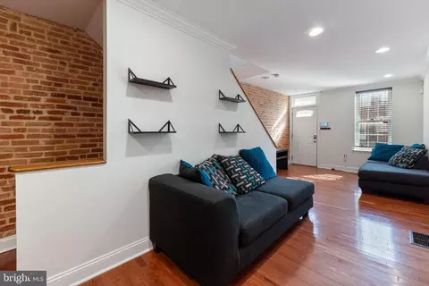 Entry Way - 1156 Scott St, Baltimore, MD 21230 photo 2 of 5
