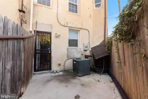 Exterior - 1156 Scott St, Baltimore, MD 21230 photo 1 of 2