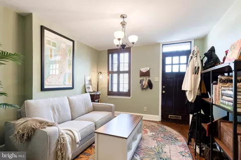 Entry Way - 311 E West St, Baltimore, MD 21230 photo 2 of 8