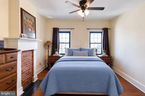 Bedroom - 311 E West St, Baltimore, MD 21230 photo 1 of 1