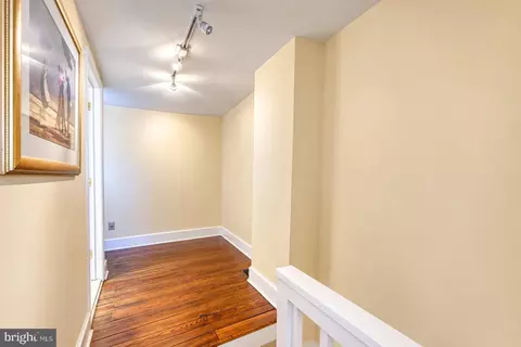 Entry Way - 311 E West St, Baltimore, MD 21230 photo 8 of 8
