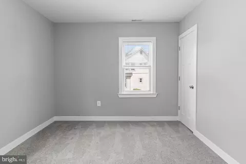 Bedroom - 5728 Clover Rd, Baltimore, MD 21215 photo 6 of 6