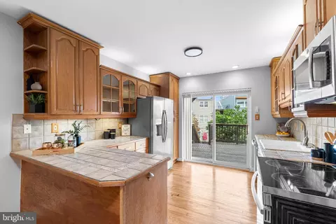 Kitchen - 640 Harvey St, Baltimore, MD 21230 photo 2 of 4