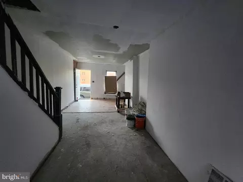 409 Pulaski St, Baltimore, MD 21223 photo 3