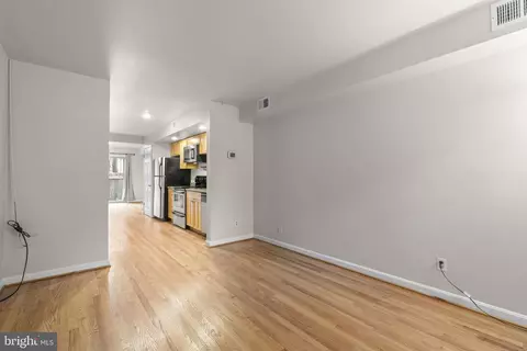Living - 1028 Patapsco St, Baltimore, MD 21230 photo 1 of 6