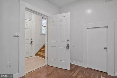 Entry Way - 2444 Callow Ave, Baltimore, MD 21217 photo 13 of 13