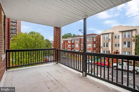 Exterior - 2444 Callow Ave, Baltimore, MD 21217 photo 9 of 12