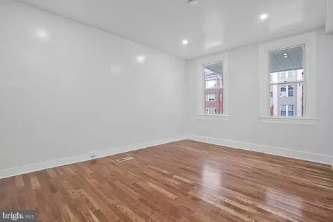 Living - 2444 Callow Ave, Baltimore, MD 21217 photo 4 of 4