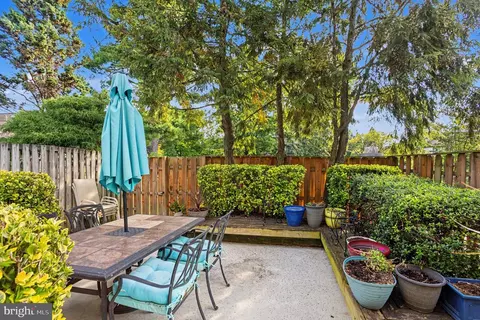 Exterior - 2350 Sorrel Ct, Baltimore, MD 21209 photo 1 of 5