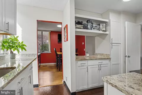 Kitchen - 2350 Sorrel Ct, Baltimore, MD 21209 photo 3 of 3