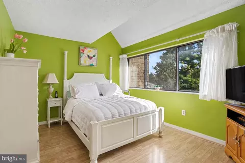Bedroom - 2350 Sorrel Ct, Baltimore, MD 21209 photo 1 of 3