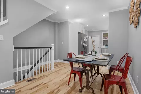 Dining - 1518 N Wolfe St, Baltimore, MD 21213 photo 2 of 2