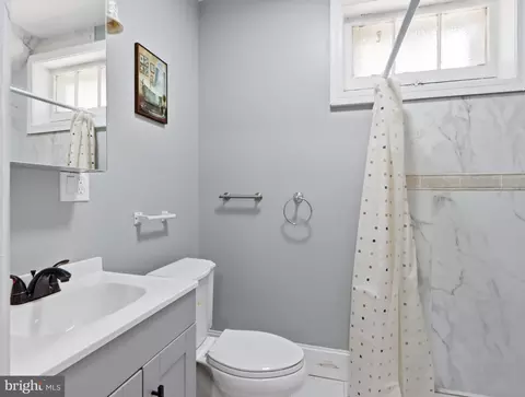 Bath - 3406 Erdman Ave, Baltimore, MD 21213 photo 1 of 3