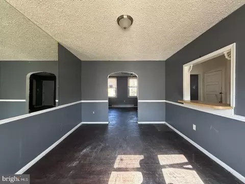 Living - 5356 Cuthbert Ave, Baltimore, MD 21215 photo 4 of 4