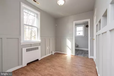 Entry Way - 6116 Moyer Ave, Baltimore, MD 21206 photo 2 of 3