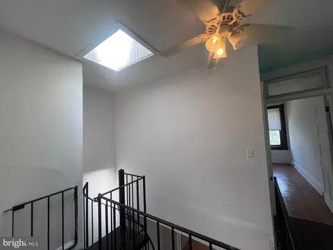 Entry Way - 2014 Park Ave, Baltimore, MD 21217 photo 4 of 5