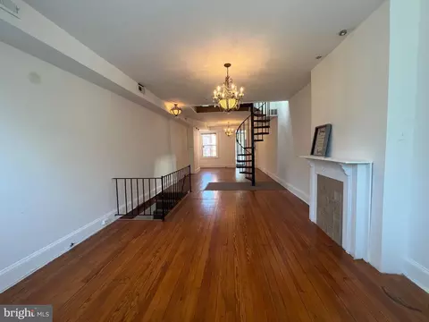 Living - 2014 Park Ave, Baltimore, MD 21217 photo 2 of 2