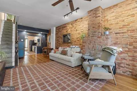 Entry Way - 1702 Jackson St, Baltimore, MD 21230 photo 1 of 7