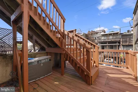 Exterior - 1702 Jackson St, Baltimore, MD 21230 photo 4 of 14
