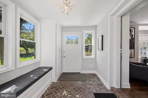 Entry Way - 7 Goodale Pl, Baltimore, MD 21212 photo 1 of 5