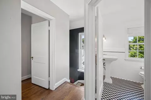 Entry Way - 7 Goodale Pl, Baltimore, MD 21212 photo 5 of 5