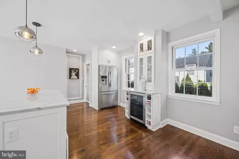 Entry Way - 7 Goodale Pl, Baltimore, MD 21212 photo 4 of 5