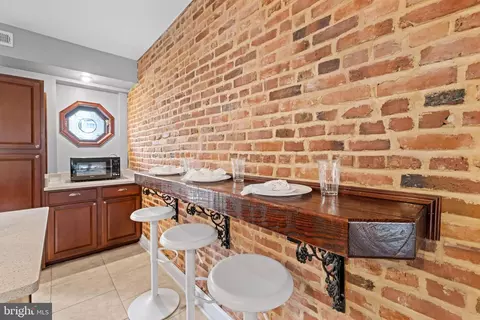 Kitchen - 637 S Belnord Ave, Baltimore, MD 21224 photo 4 of 4