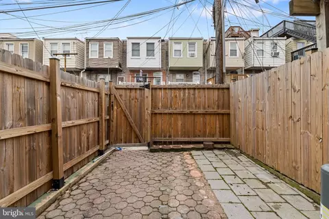 Exterior - 637 S Belnord Ave, Baltimore, MD 21224 photo 5 of 5
