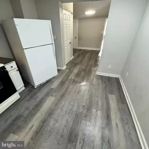 Entry Way - 1816 Mchenry St, Baltimore, MD 21223 photo 4 of 6