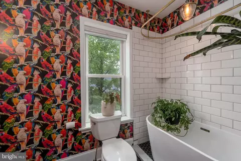 Bath - 17 E Ostend St, Baltimore, MD 21230 photo 1 of 4