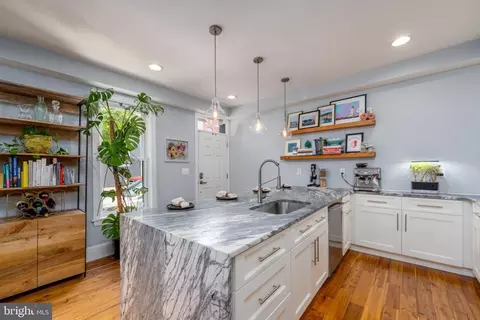 Kitchen - 17 E Ostend St, Baltimore, MD 21230 photo 2 of 3