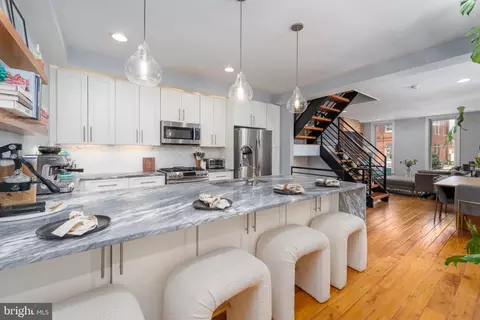 Kitchen - 17 E Ostend St, Baltimore, MD 21230 photo 3 of 3