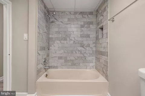 Bath - 1413 Eager St, Baltimore, MD 21205 photo 4 of 4