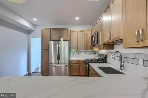 Kitchen - 4329 Falls Rd, Baltimore, MD 21211 photo 5 of 6