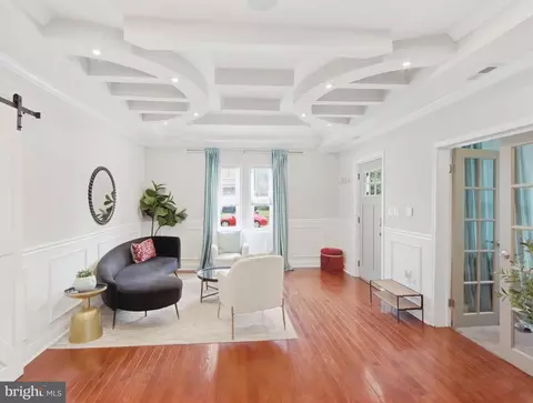 Entry Way - 4216 Elderon Ave, Baltimore, MD 21215 photo 2 of 8