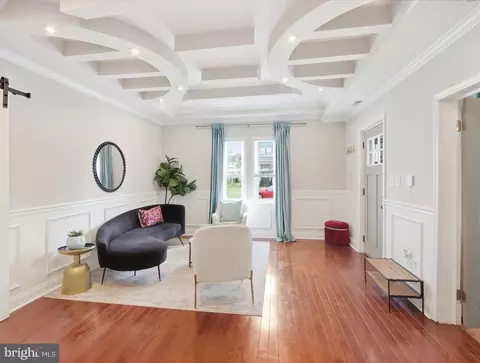 Entry Way - 4216 Elderon Ave, Baltimore, MD 21215 photo 1 of 8