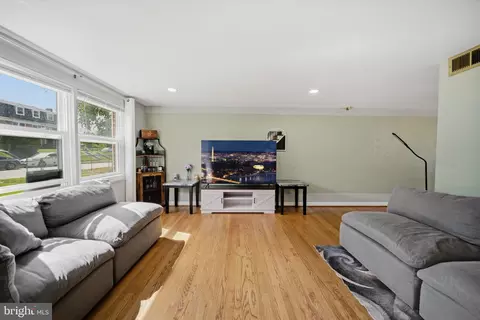 Living - 1370 Limit Ave, Baltimore, MD 21239 photo 2 of 2